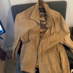 Vintage “looking” suede men’s banana republic jacket. Barely worn